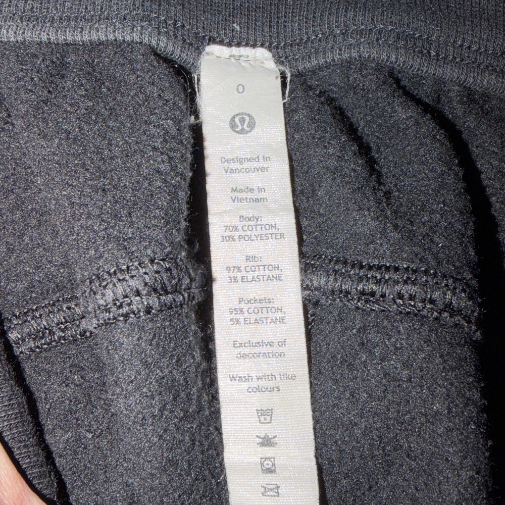 Lululemon Scuba High-Waisted Loose-Fit Sweatpants
Size 0 (Full Length) - Picture 7 of 7
